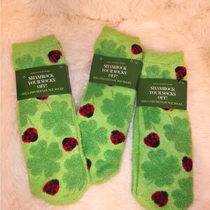 Bath & Body Works Limited Edition footies Lot
Buy all 3